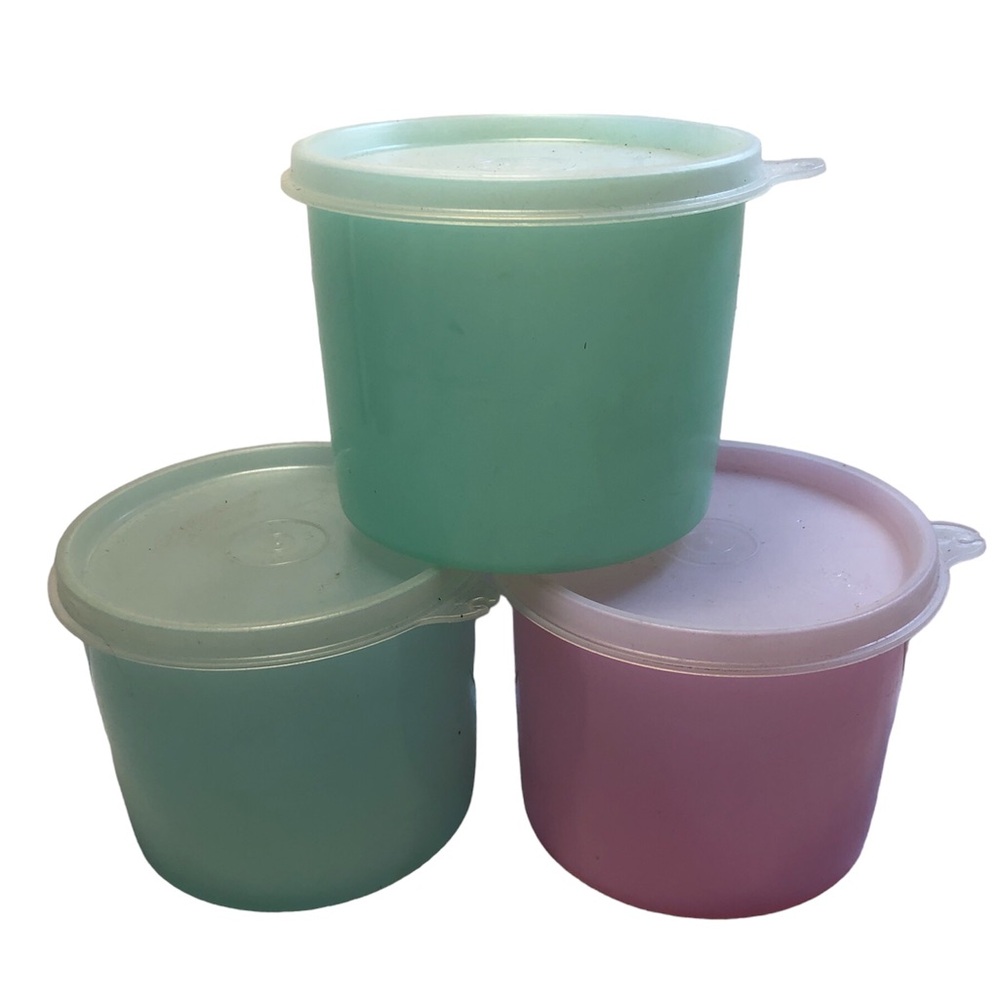Lot Of 3 Vintage Tupperware Round Containers Pastel Pink, Green , Blue , 4”